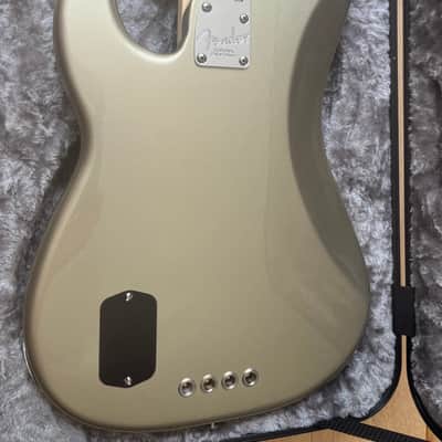 Fender American Elite Precision Bass with Ebony Fretboard 2018 - Champagne LIKE NEW image 5