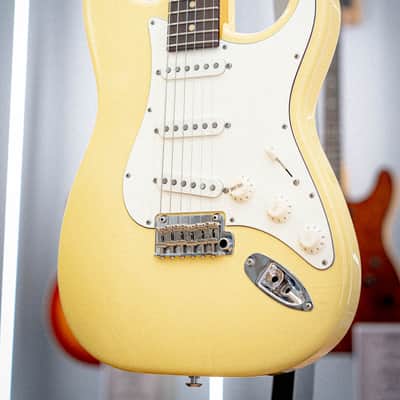 Suhr Classic S Antique SSS Vintage Yellow image 8
