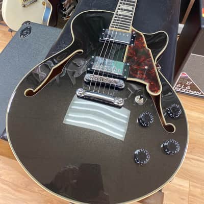 D'Angelico Premier SS Semi-Hollow Black Flake image 3