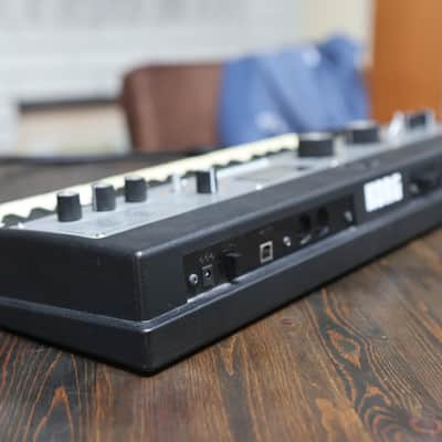 Korg MicroKORG XL 37-Key Synthesizer/Vocoder 2010s - Black image 3