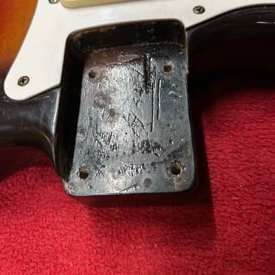 Fender Stratocaster with tremolo, left handed 1959 - 3-color sunburst image 16
