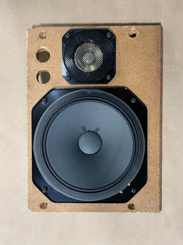 Beautiful Vintage 80’s Yamaha 8 ohm speakers 8” JA-2105 & 3.5” JA-0538 image 1