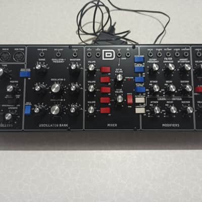 Behringer Model D Analog Synthesizer 2018 - Present - Black image 2