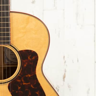 Bourgeois 2013 Luthier's Choice Small Jumbo "Face" Guitar - Bear Claw Spruce Top / Red Gum Eucalyptus Back and Sides image 13