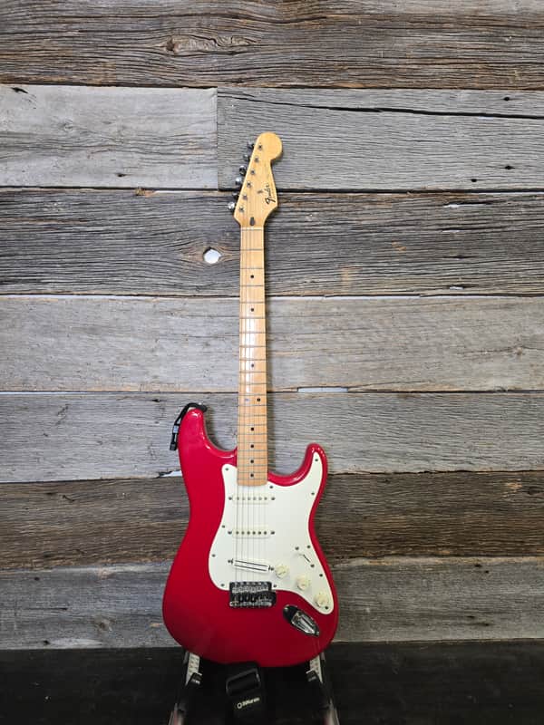 Fender Standard Stratocaster with Vintage Tremolo, Maple Fretboard 1991 - 1997 - Crimson Red Metallic image 1