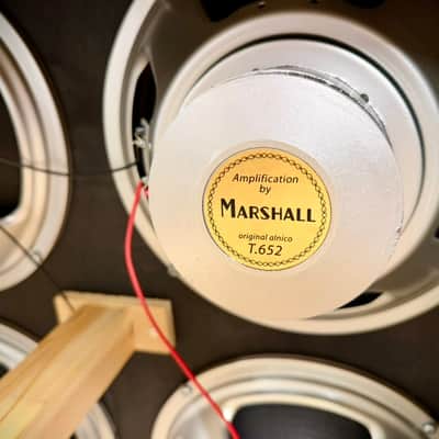 Marshall 812B40 Straight 4x12 Guitar Cabinet 40th Anniversary- 2005 image 4