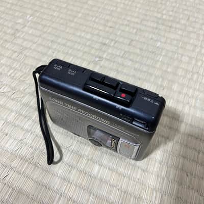 Immagine AIWA TP-600 Portable Cassette Recorder - 5