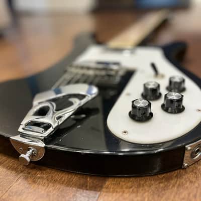 Rickenbacker 480 1973 - 1984 - Jetglo image 2