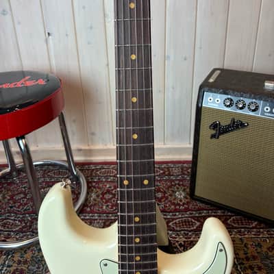 Fender American Vintage II 1961 Stratocaster RW 2025 - Olympic White image 3