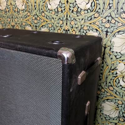 Ampeg V4 4x12 Amp Cabinet image 3