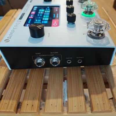 Hotone MP-300 Ampero II Stomp Amp Modeler / Effects Processor 2021 - Present - White image 2