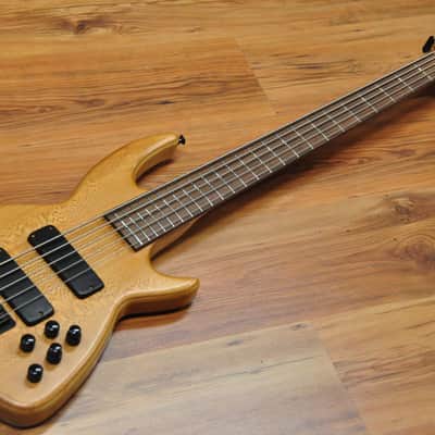 Chris Larkin 5- and 6-String Basses | Reverb