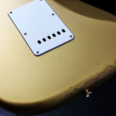 FENDER USA LTD " The Gold Stratocaster" "Gold + Maple" (1981) image 16