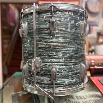 1960s Ludwig 14x14 Floor Tom in Oyster Blue Pearl image 5