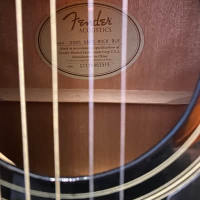 Fender Hard Rock Cafe Acoustic. Signed by James Blunt, plus signed set list and note image 3