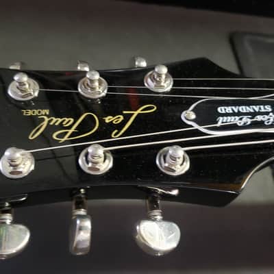 Epiphone Les Paul Standard 2012  + Hard Case image 12