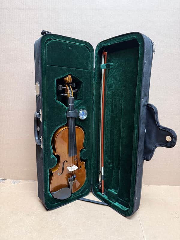 Cremona SV-175 1/2 Violin Outfit with Bow and Deluxe Hard Case (2007) image 1