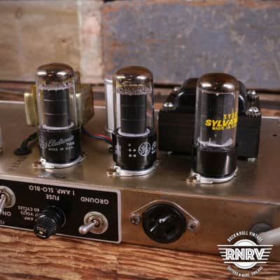 1965 Fender Princeton Reverb 12-Watt 1x12" Guitar Combo  Black Panel image 8