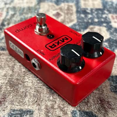 MXR Dyna Comp Compressor M102 Guitar Effect Pedal! image 4