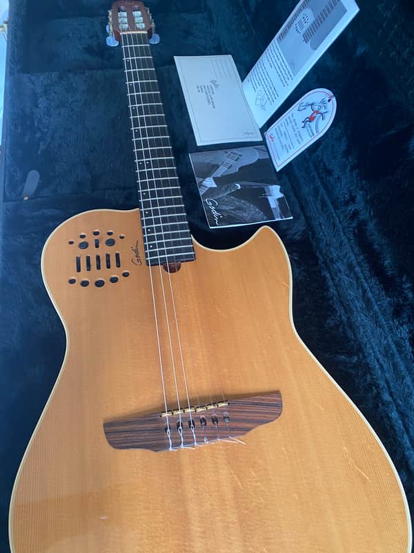 Godin Multiac Nylon SA