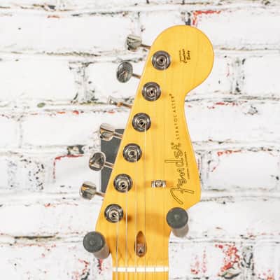 Fender - American Professional Classic Stratocaster - Electric Guitar - HSS - Maple Fingerboard - Faded Black - w/ Deluxe Gigbag image 5