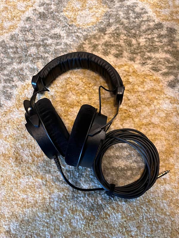 Beyerdynamic DT 990 Pro Black Limited Edition image 1