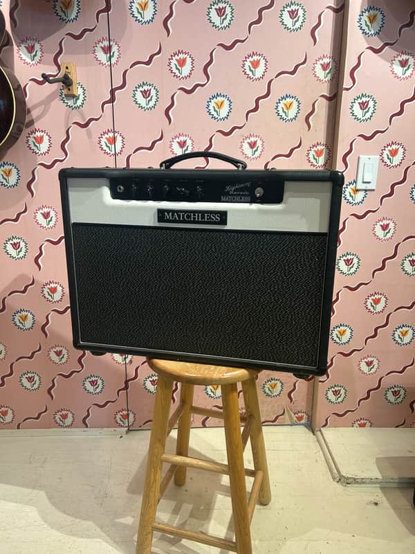 Matchless Lightning Reverb 2000s - Black and White image 1