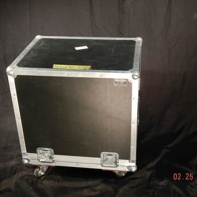 Roland KC-550 W/ Flight case image 12