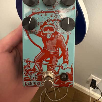 Walrus Audio Deep Six Compressor V3 2018 - 2021 - Blue / Red Diver image 1