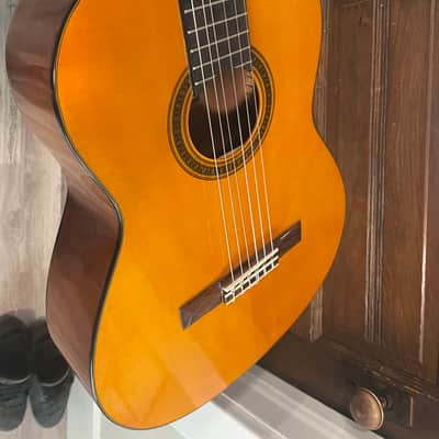 Yamaha cg101a classical acoustic guitar image 7