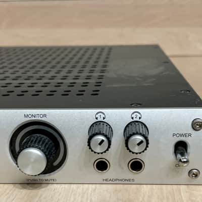 Universal Audio UA Apollo 8 QUAD with thunderbolt card installed "mid-2019" - Light Grey image 4