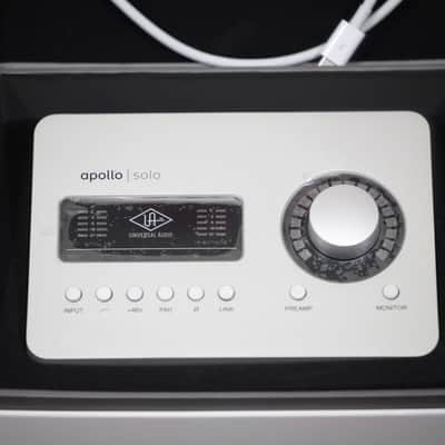 Universal Audio Apollo Solo Thunderbolt 3 Audio Interface - Silver image 1