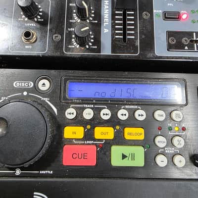 Pyle Pro PDJ1KT Dual CD Player & 2-Channel DJ Mixer in Road Case image 4