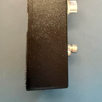 EarthQuaker Devices Plumes Small Signal Shredder Black and Bone Variant image 2
