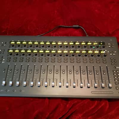 Avid S3 16-Fader Pro Tools Control Surface image 1