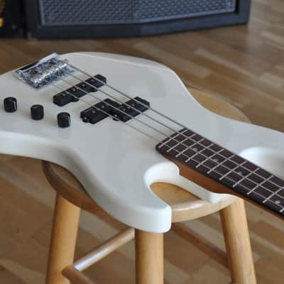 SADOWSY MetroExpress Verdine White Signature / Artist Line Series / 4-String Jazz Bass Type / SMX M 00440-24 image 5