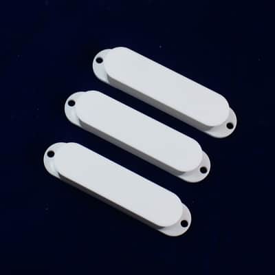 Replacement Strat Style Single Coil Guitar Pickup Cover Set ,No holes /White image 1