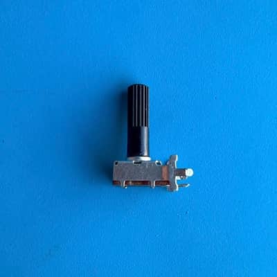Fender Frontman 15R (PR493) Guitar Amp Part: Potentiometer B50K Pot [Knurled] image 4