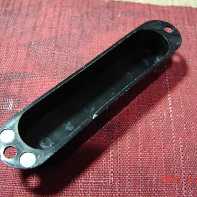 Vintage 1978 Fender Mustang Guitar Pickup w/Black Cover 5.49k image 8