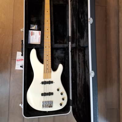 G. Gould (Modulus) USA GGj4 Maple Neck 4 String Jazz EMG 9v Bass Guitar White & Gator Deluxe Case image 12