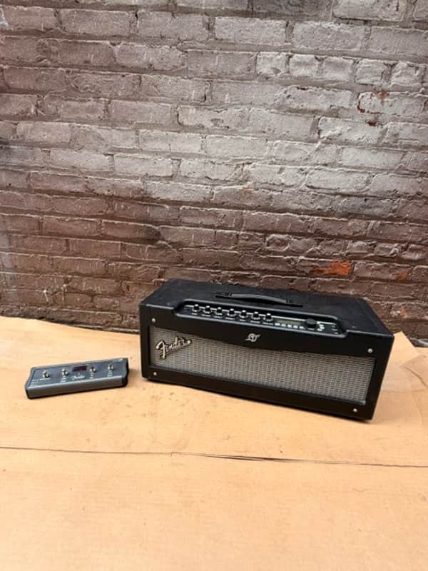 Fender Mustang V 150-Watt Modeling Guitar Amp Head with MS-4 Footswitch image 1