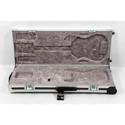 Fender CEO Guitar Flight Case with Wheels Regular Aluminum Gray image 3