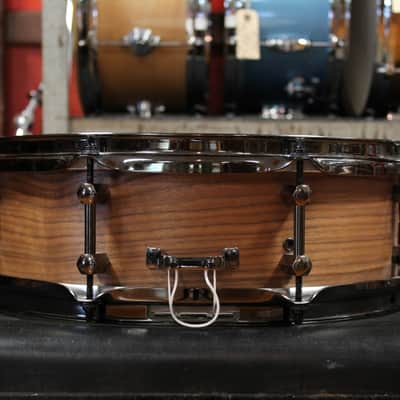 Noble and Cooley 4.75x14 Walnut Ply Snare Drum with Black Chrome Hardware image 2