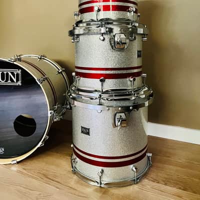 Spaun Custom 2010 - Silver Sparkle with Red Pinstripes image 2