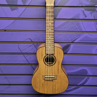 USED Lanikai Model OA-C Oak Concert Size Acoustic Ukulele w/ Gig Bag image 1