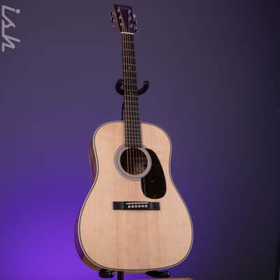 Martin O’ahu™ HG-28 Special Edition Acoustic Guitar image 2