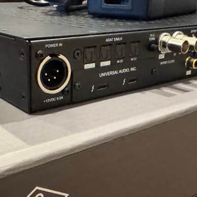 Universal Audio Apollo x8 Thunderbolt 3 Audio Interface 2018 - Present - Black image 5