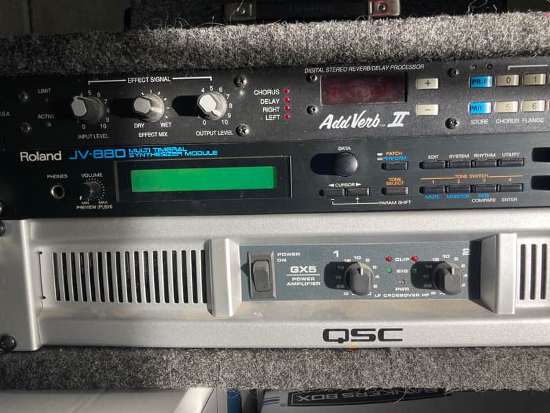 QSC GXD Series GX5 Power Amplifier 1990s - Silver image 1