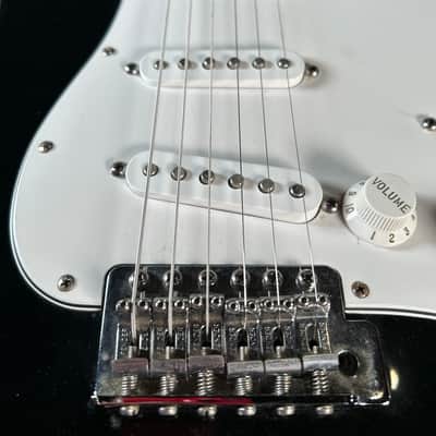 Fender Player Stratocaster MIM with Rosewood Fretboard Black image 8