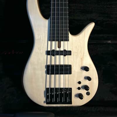 Fodera Monarch Standard 2025 - Walnut body, Ivorywood top - Satin image 1